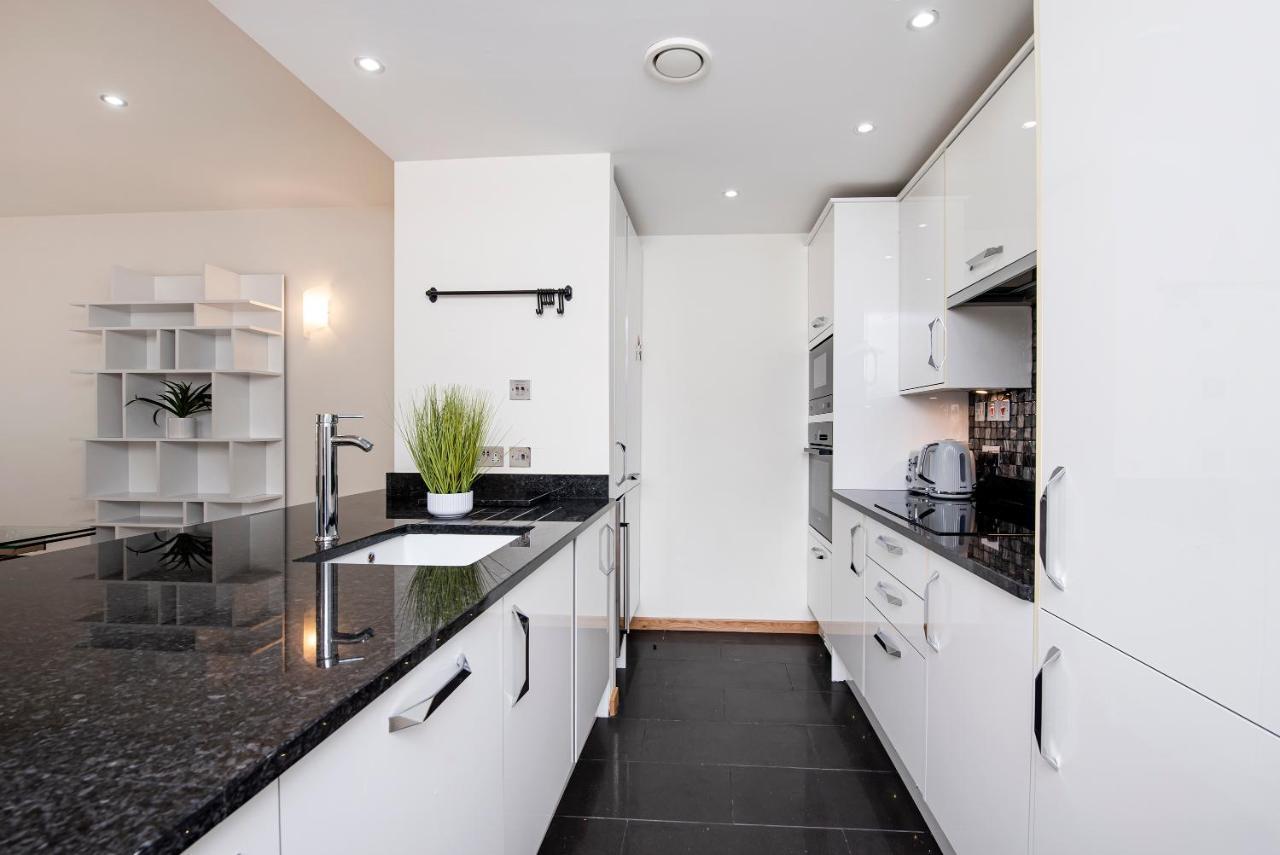 Appartement And Spacious 2 Bed Londen