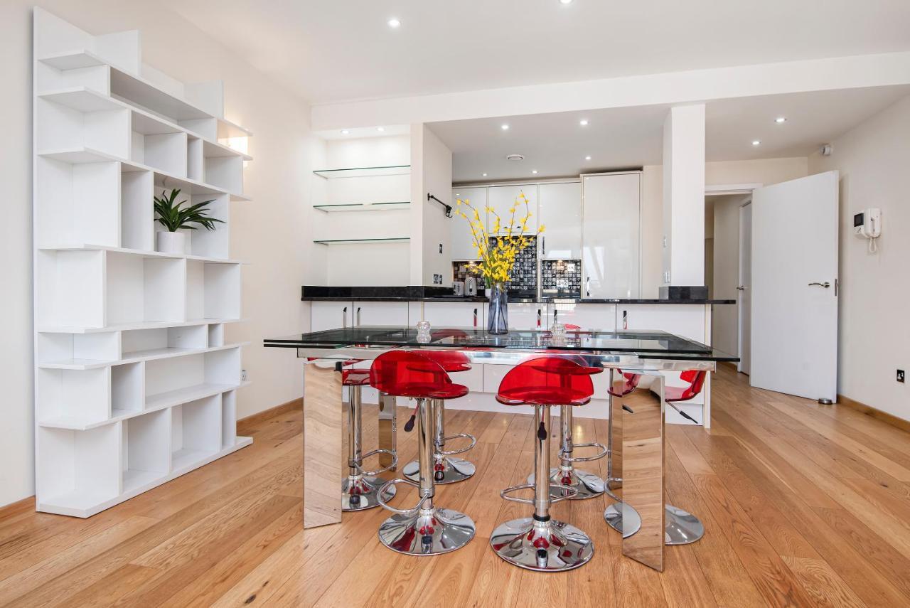 And Spacious 2 Bed Appartement