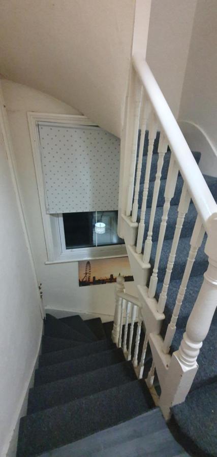 Apartment 2 Bedroom Flat In Lewisham Sleep 8 Guest