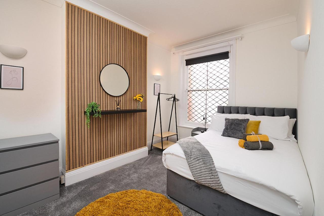 Spacious 3 Bedroom Apartment- Crouch End Apartamento Londres