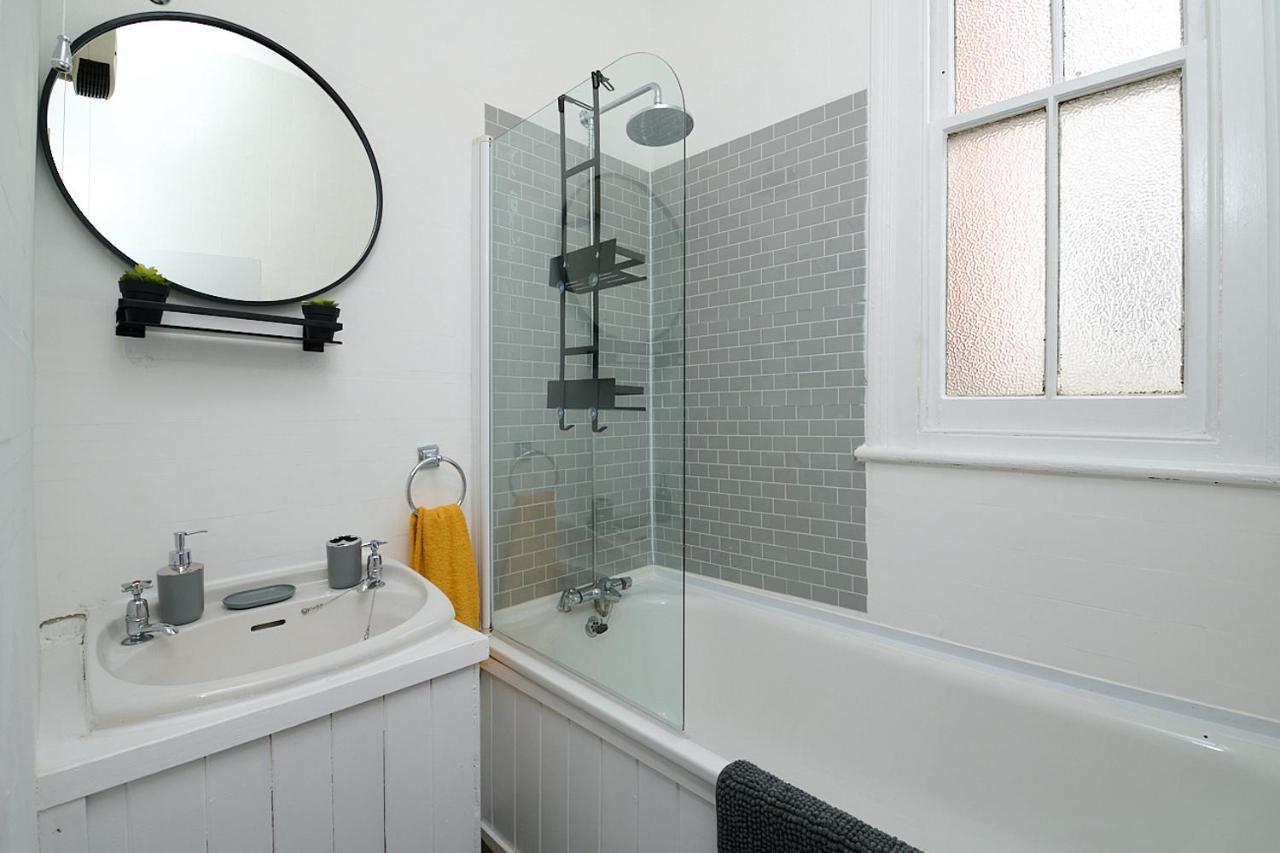 Spacious 3 Bedroom Apartment- Crouch End Apartamento *