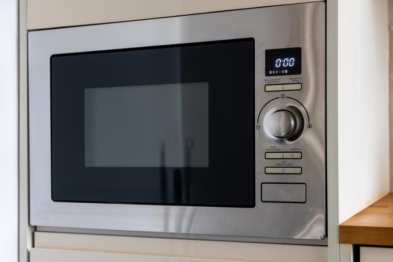 Apartment Entire Luxurious Flat Sleeps 4 Persons