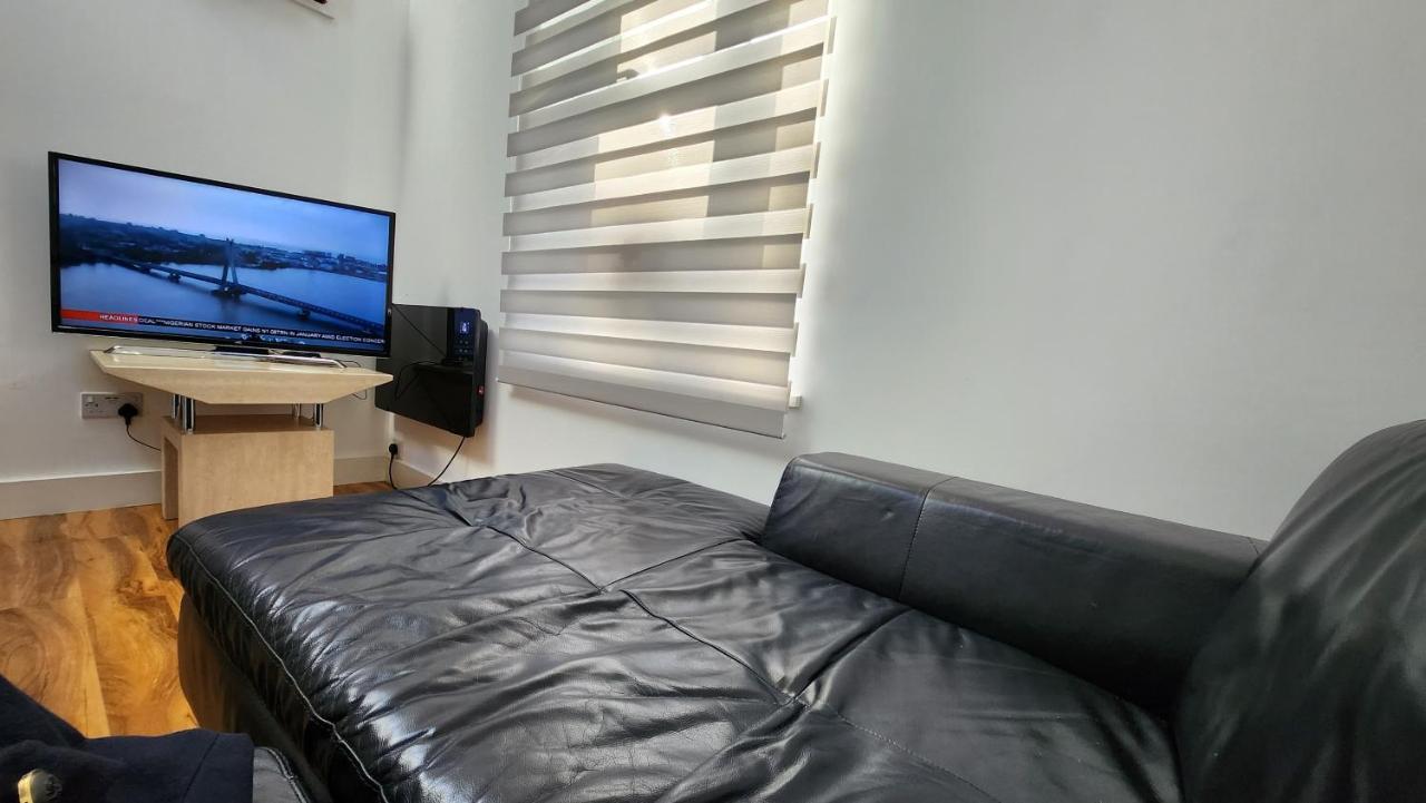 Residential Quarters, The Bungalow - Shooters Hill Holiday home London