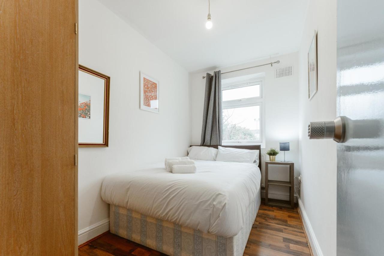 Guest house Upton Park Bedrooms 25 Min To London