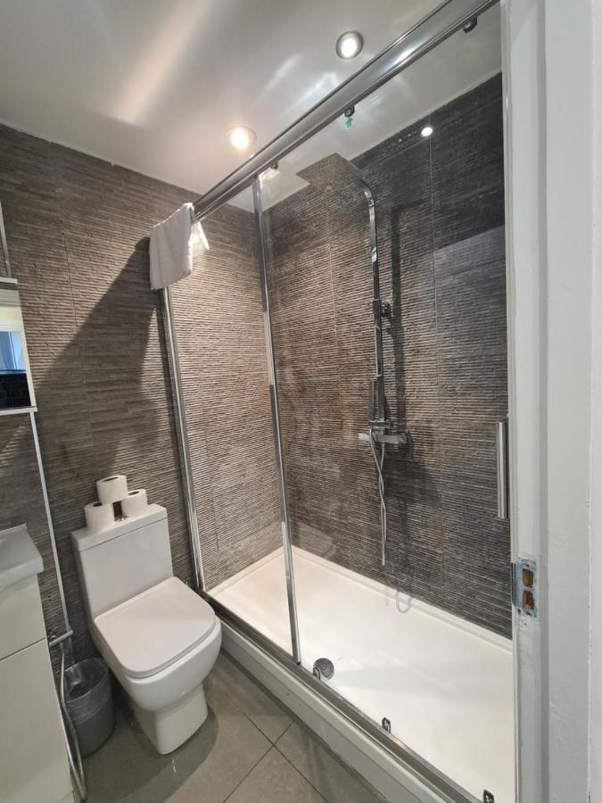 Apartamento Rare Gem Close To Transport Links Londres