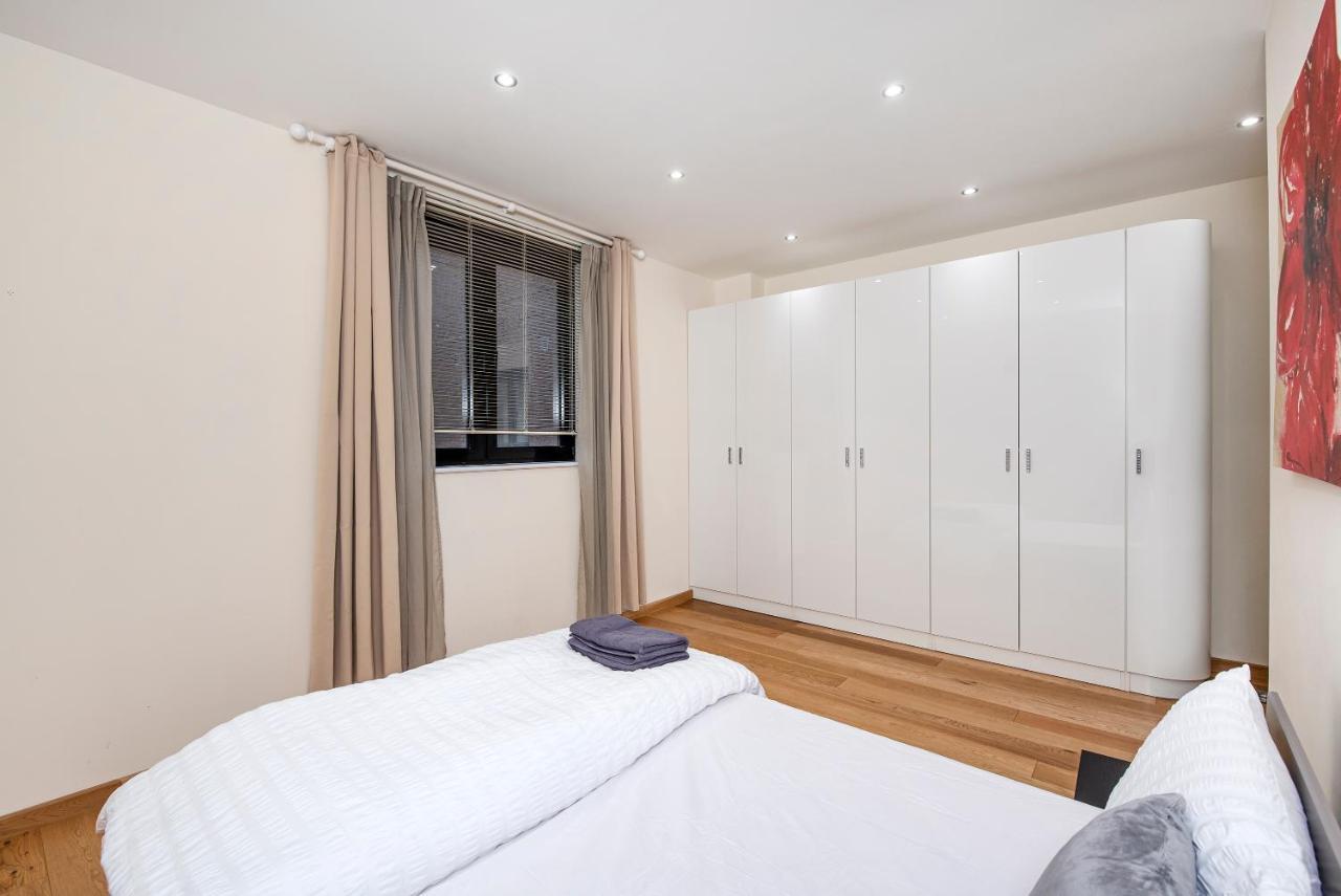And Spacious 2 Bed Appartement Londen