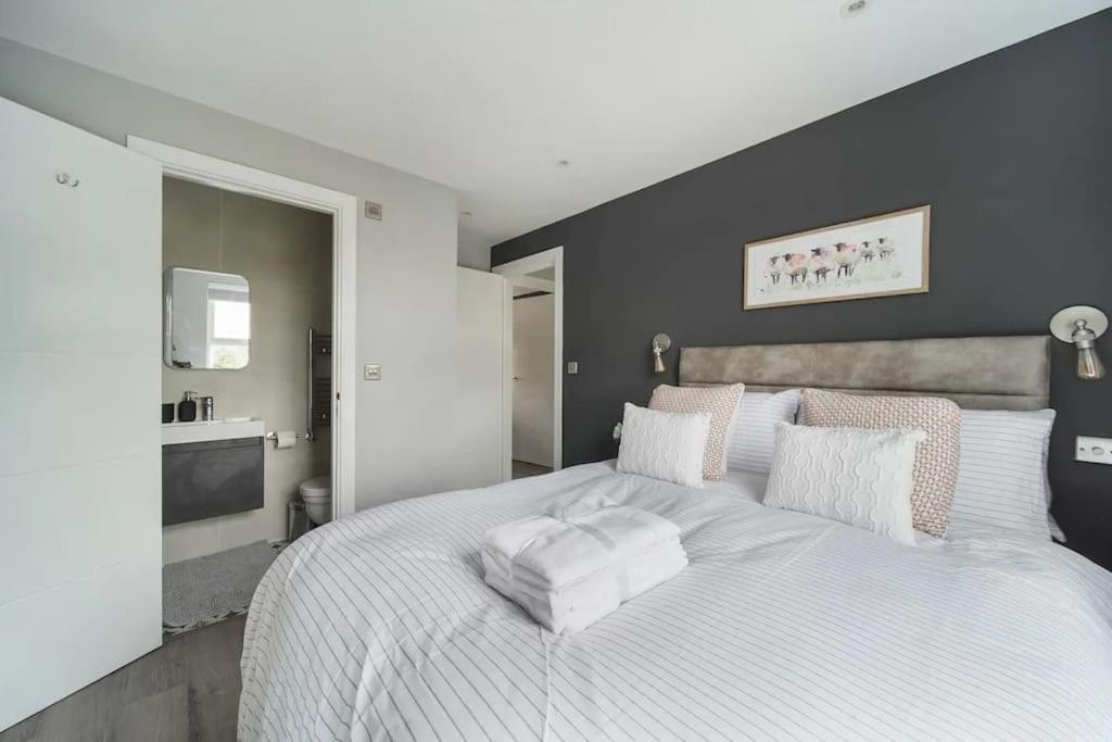 Ferienhaus Stunning 3 Bed 3 Bath Townhouse In City Centre London