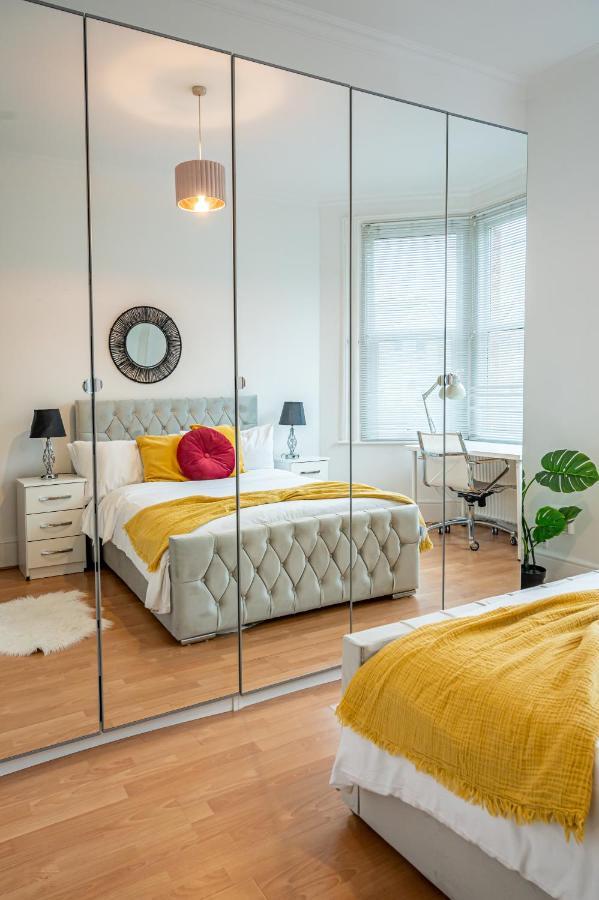 Modern Spacious 75 *