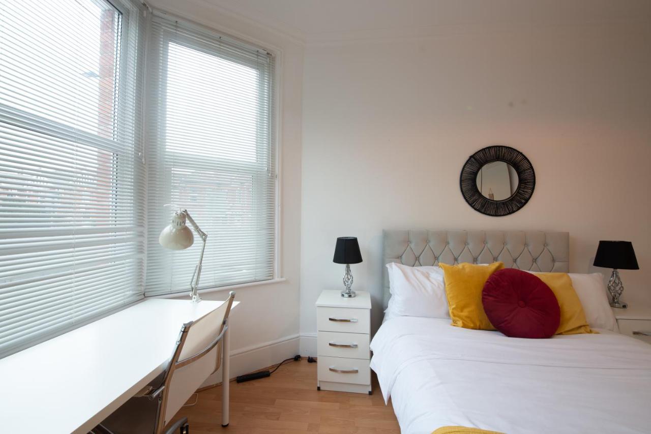 Appartement Modern Spacious 75 *