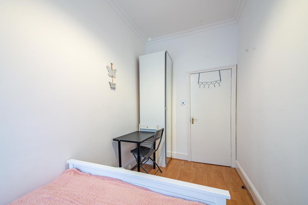 Modern Spacious 75 *
