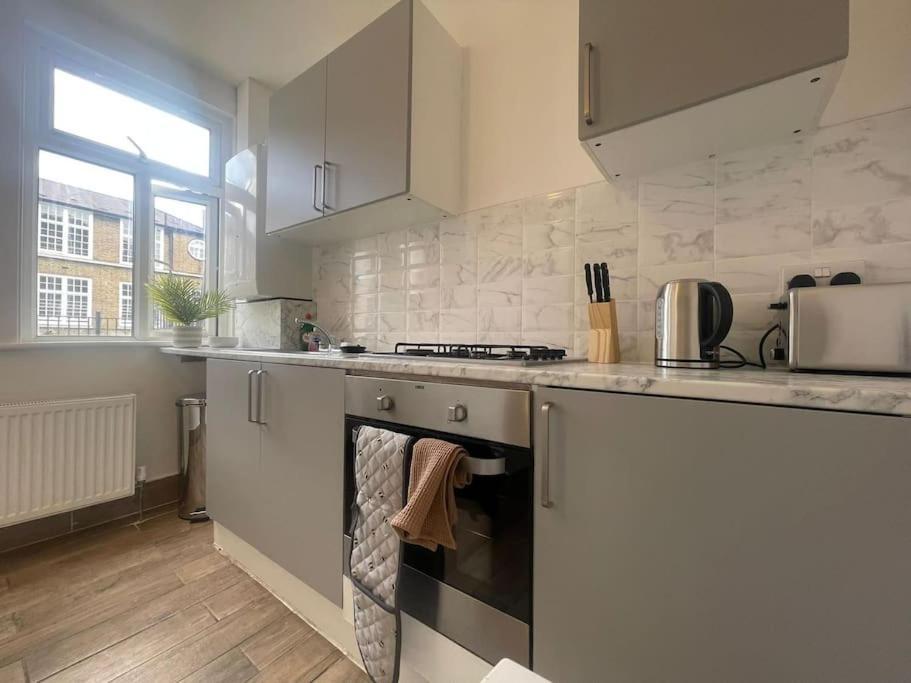 Apartamento Lovable 2 Bedroom Flat On Tower Bridge