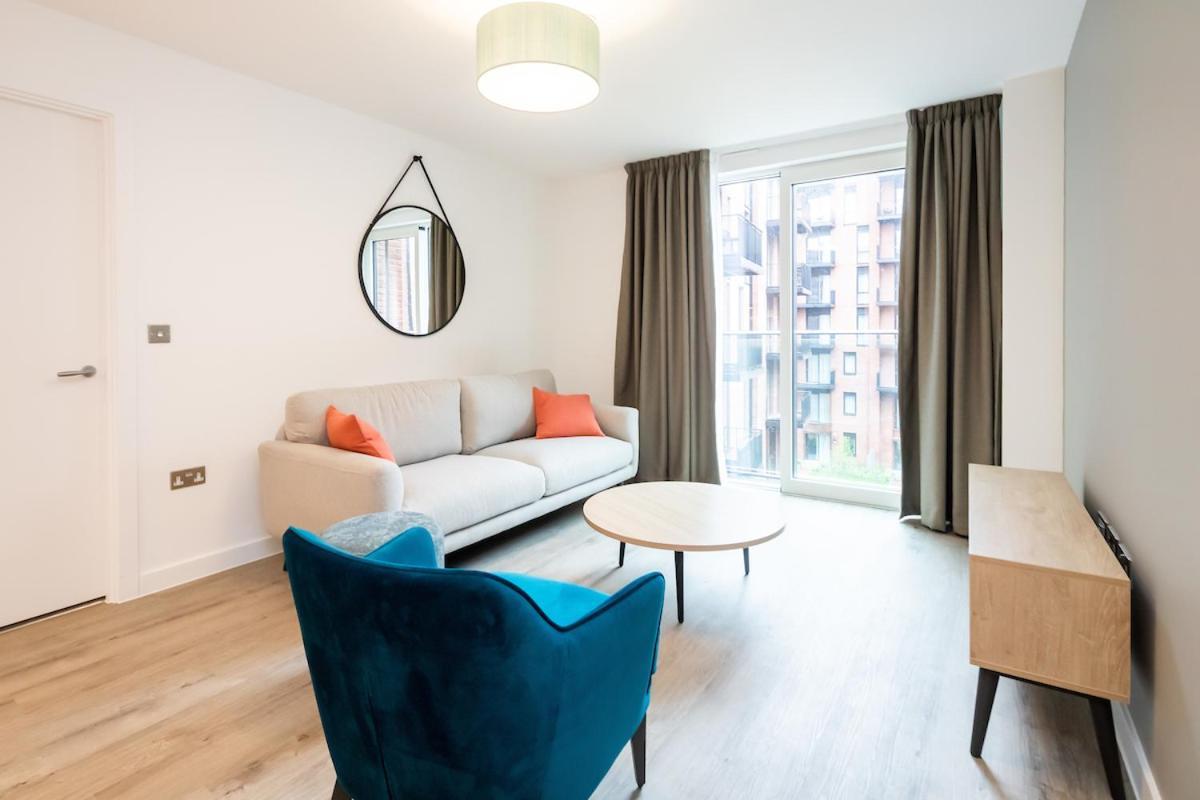 Apartment Ben And Tracy Luxury Village In Stratford