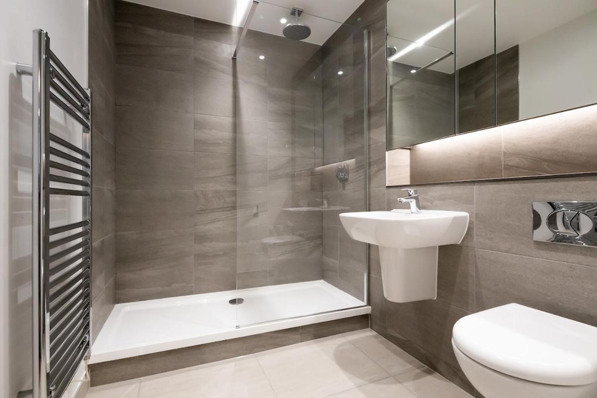 Ben And Tracy Luxury Village In Stratford London