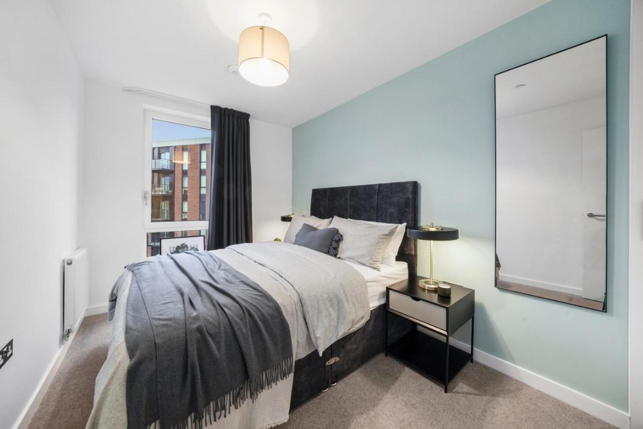 Apartment Ben And Tracy Luxury Village In Stratford *