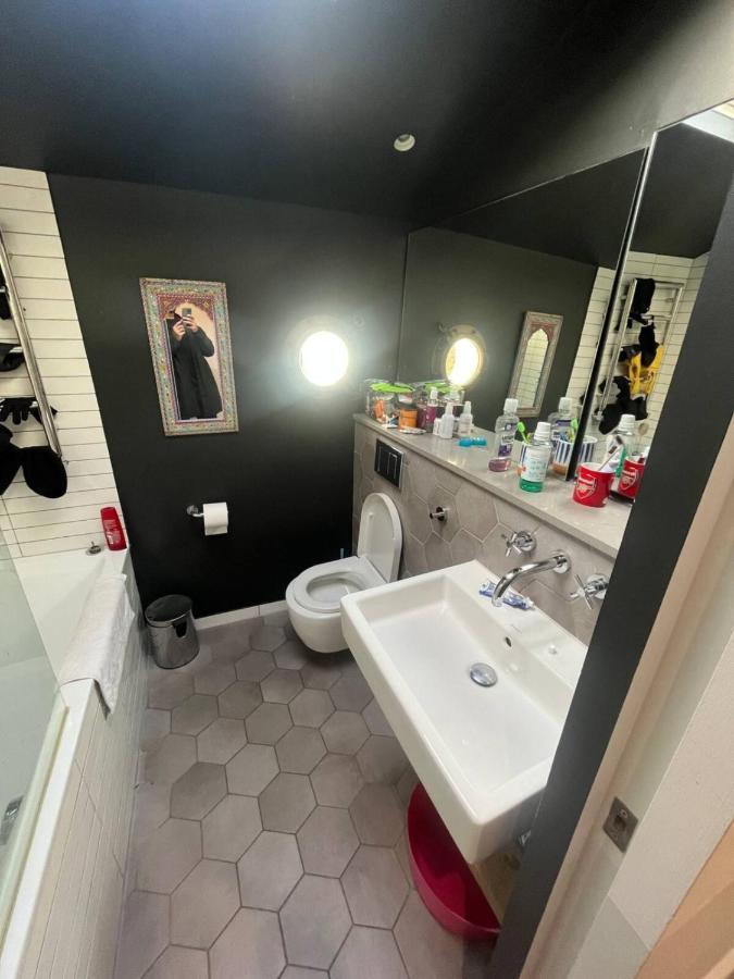 Stylish And Spacious 2 Bedroom House In Brixton * London