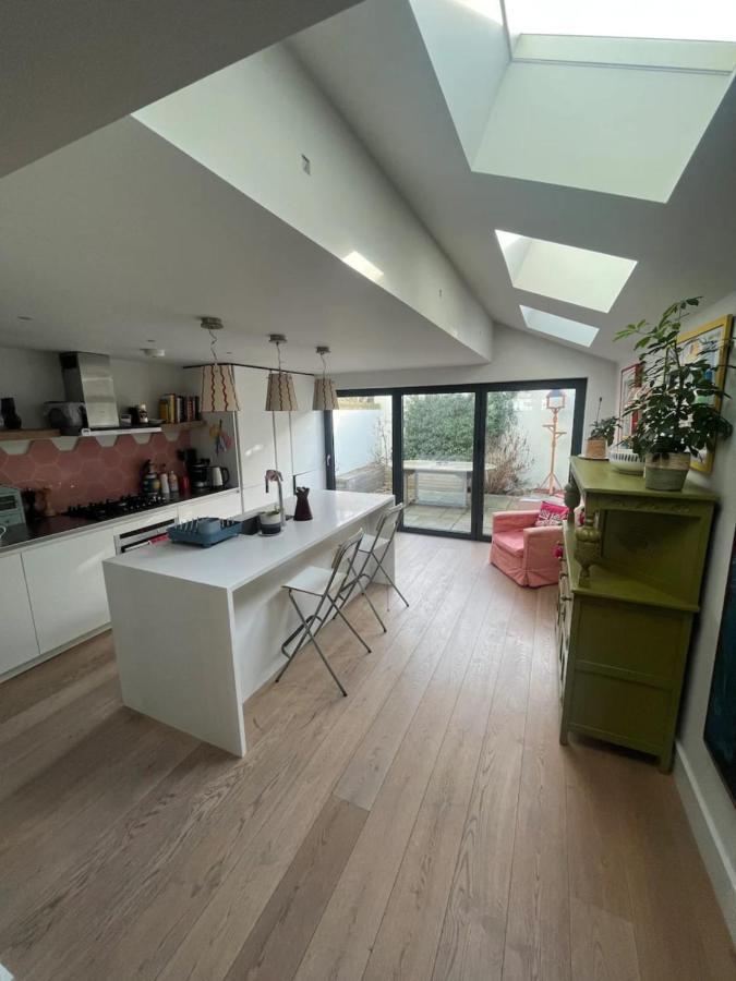 Apartment Stylish And Spacious 2 Bedroom House In Brixton *