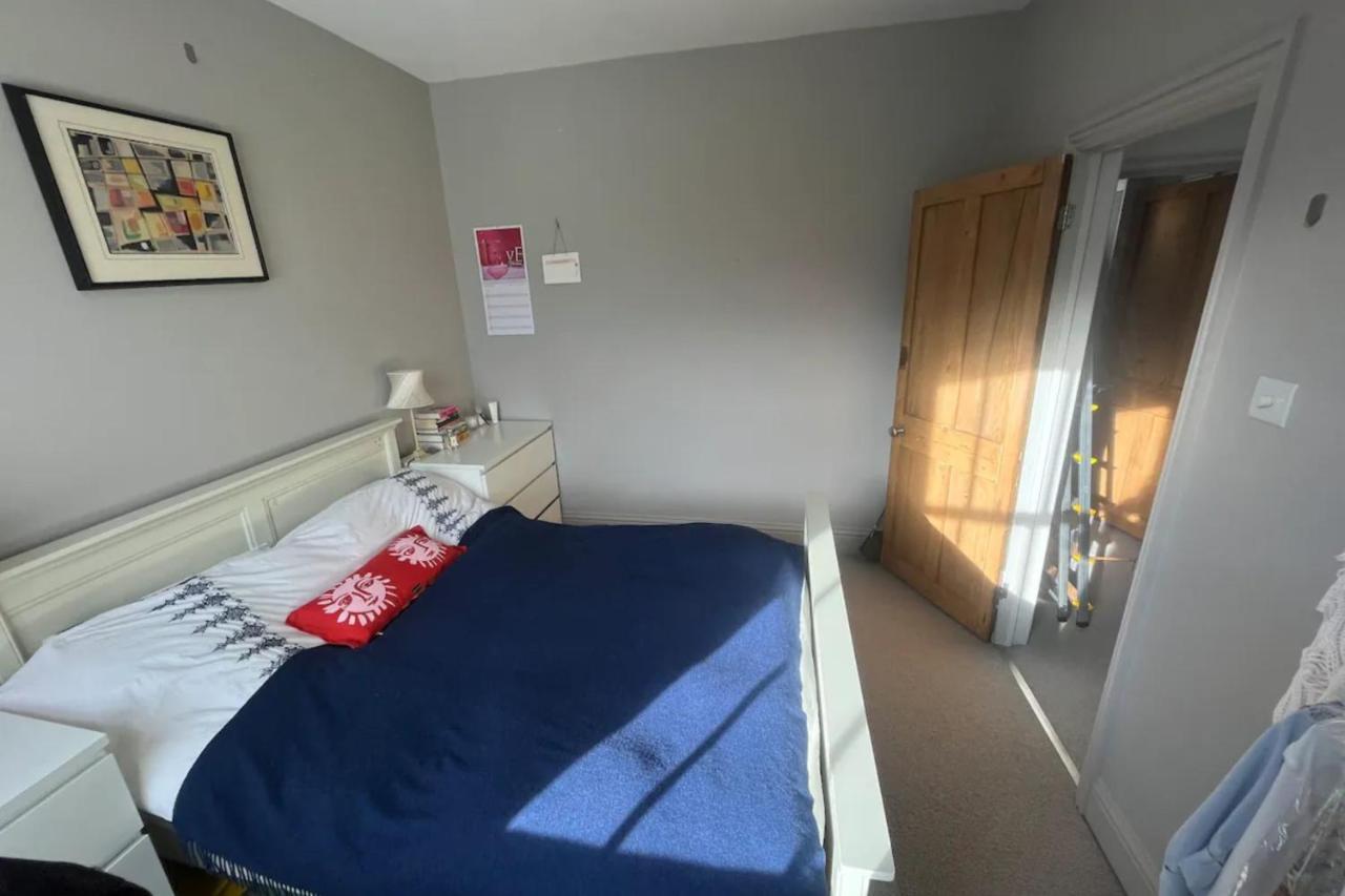 Stylish And Spacious 2 Bedroom House In Brixton * London