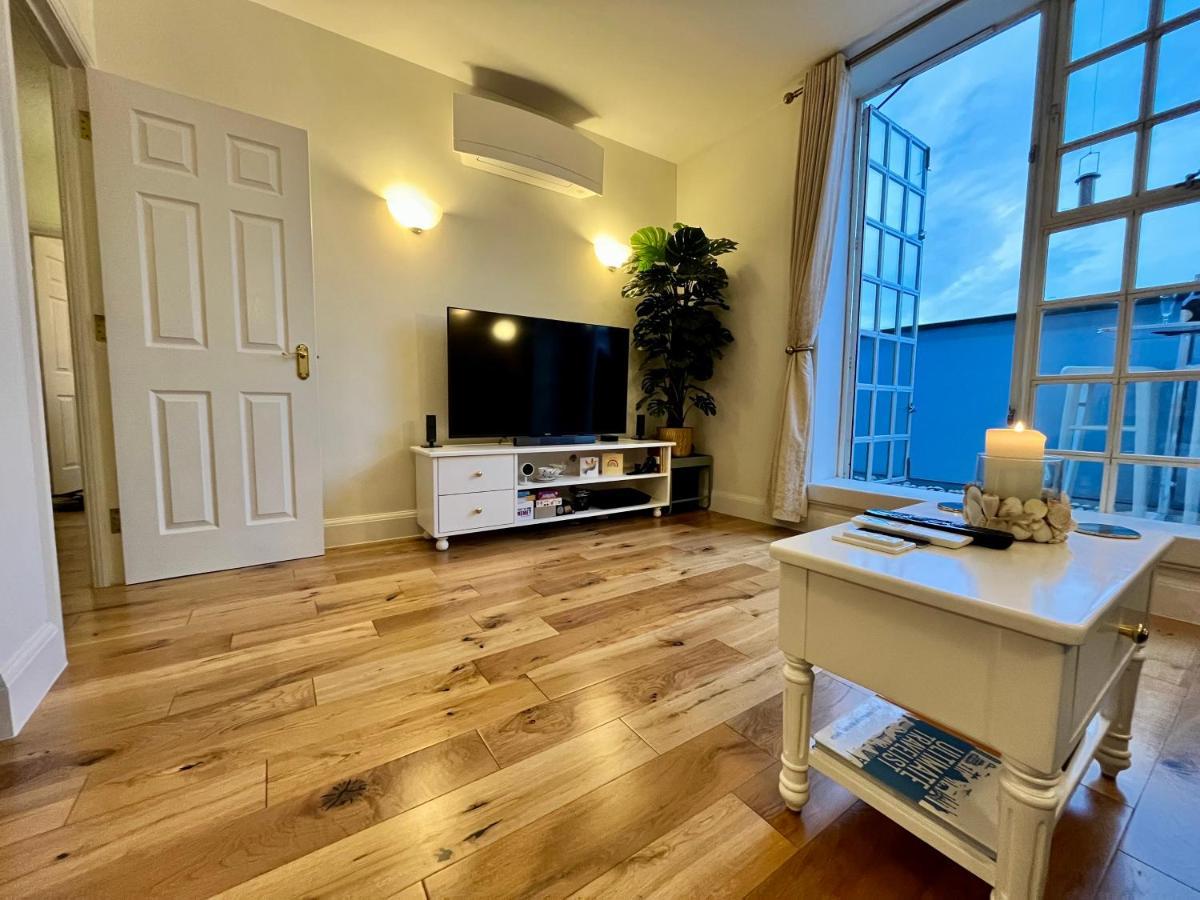 A Penthouse By Tower Bridge Appartement