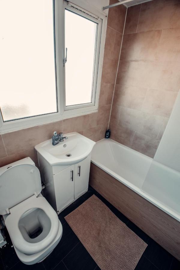Comfy Home-wood Green