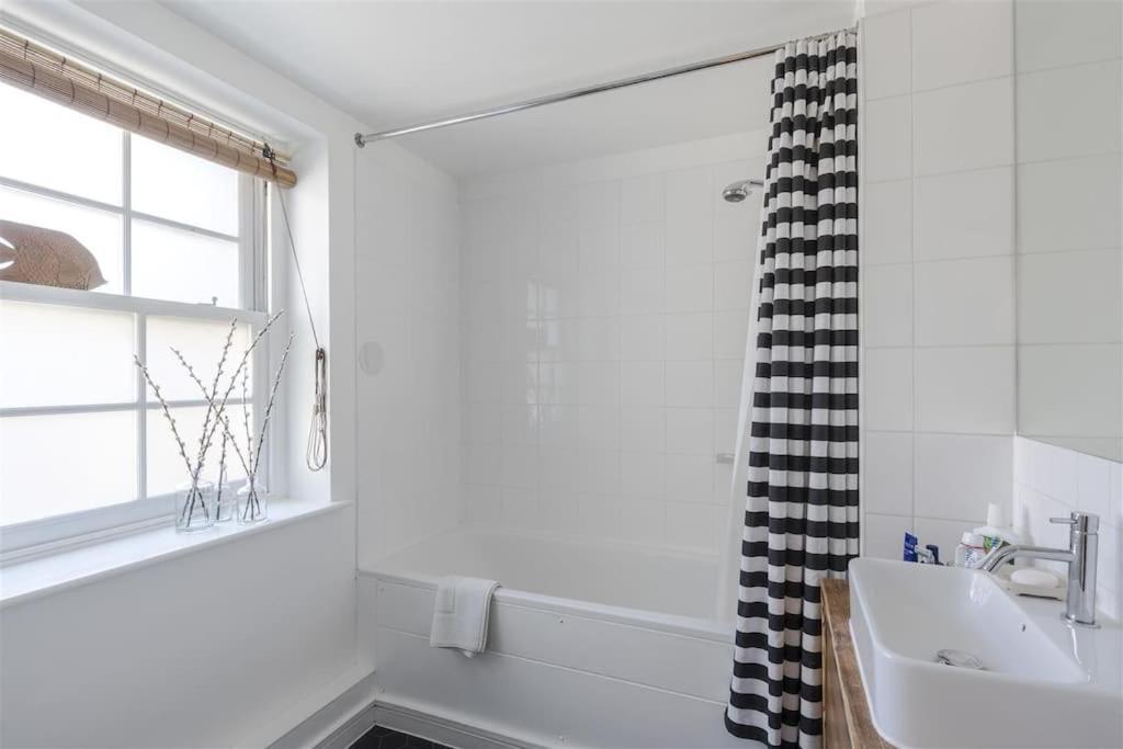 Stylish Flat Next To King's Cross Station Apartment