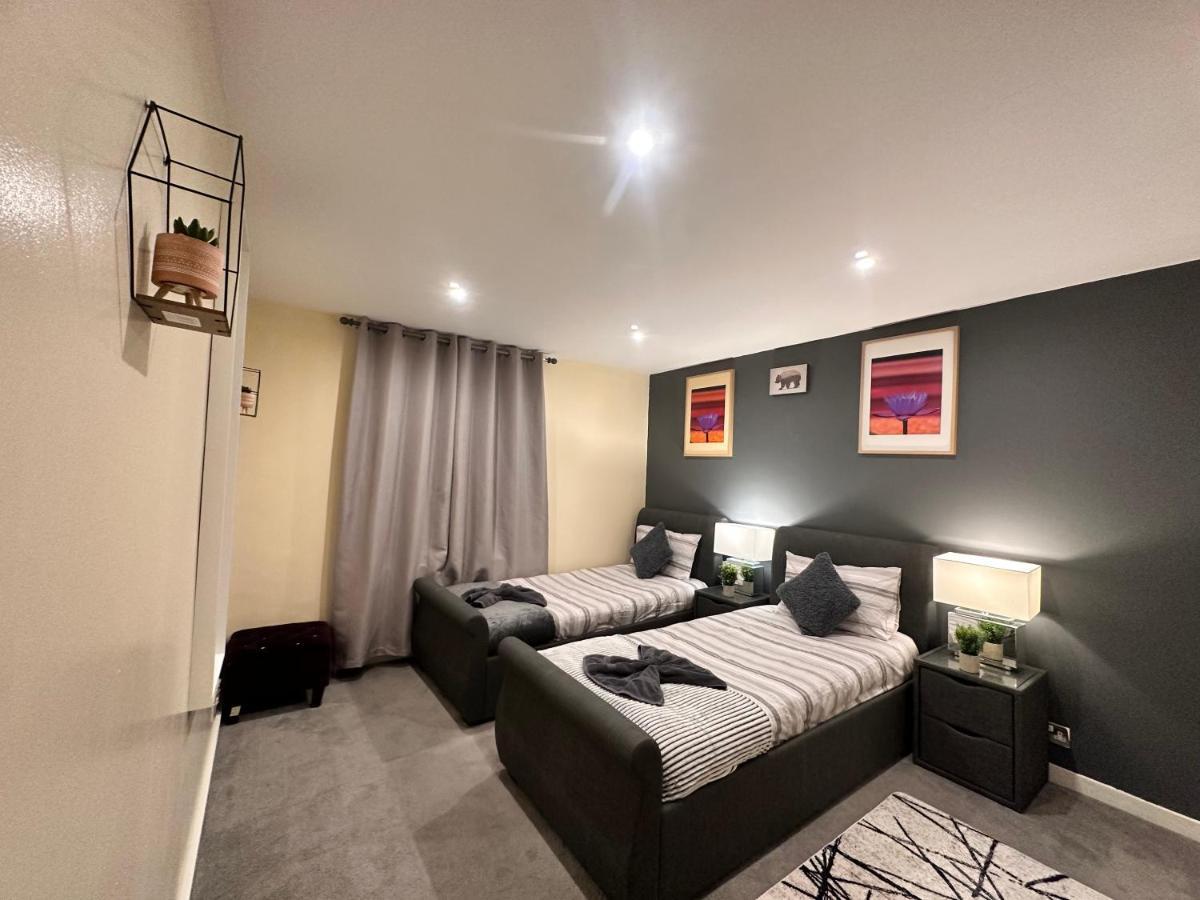 Central 5-bedroom, 4 Baths Lovely In Marylebone