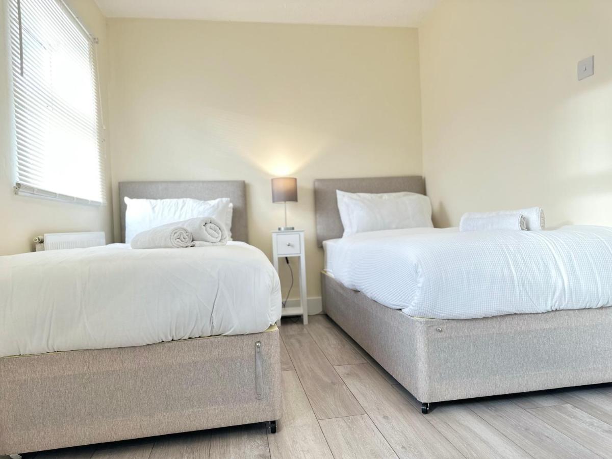 Cosy Home, 10min Drv From Canary Wharf & Stratford Appartement *