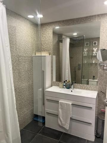 2 Bedroom Chelsea *