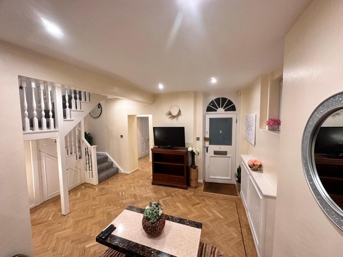 Central 5-bedroom, 4 Baths Lovely In Marylebone * London