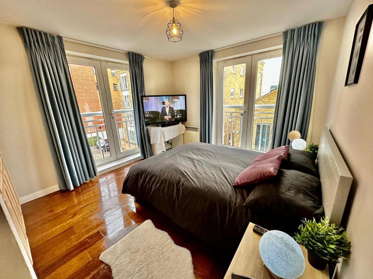 O2 Arena Luxury Flat Sleeps 6 With Parking Appartement