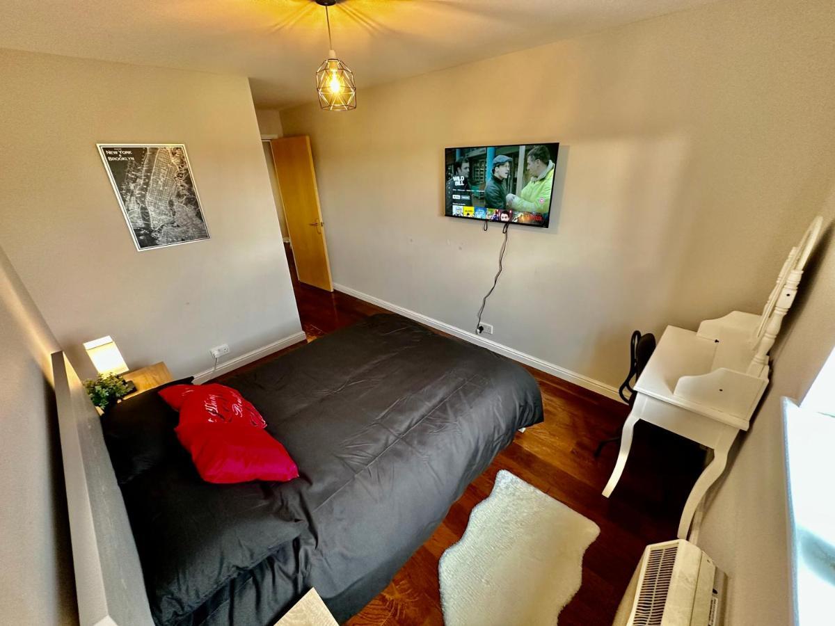 O2 Arena Luxury Flat Sleeps 6 With Parking * Londen