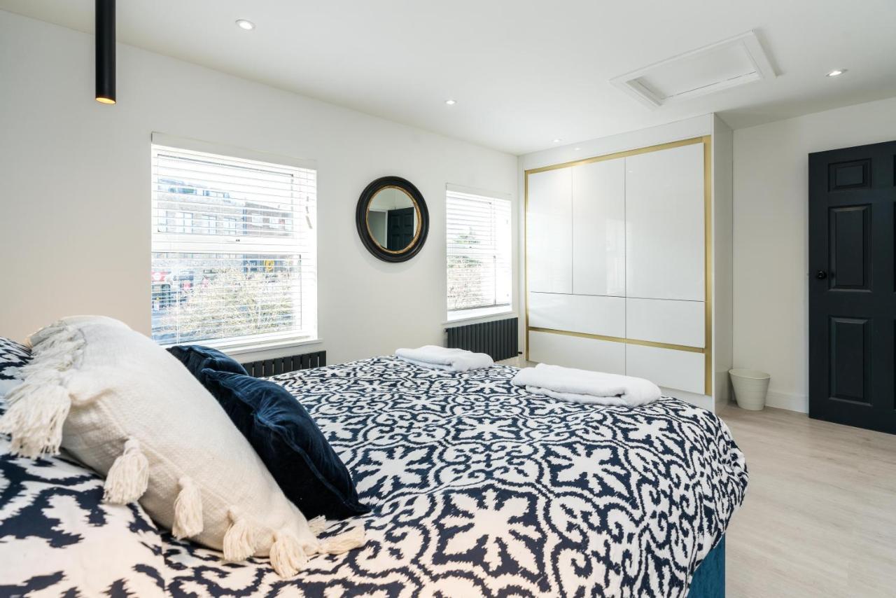 Spacious Modern 2 Bedroom Flat Apartment London