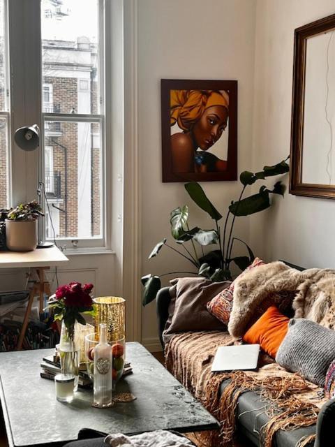 Lovely Flat Near Holland Park Apartment