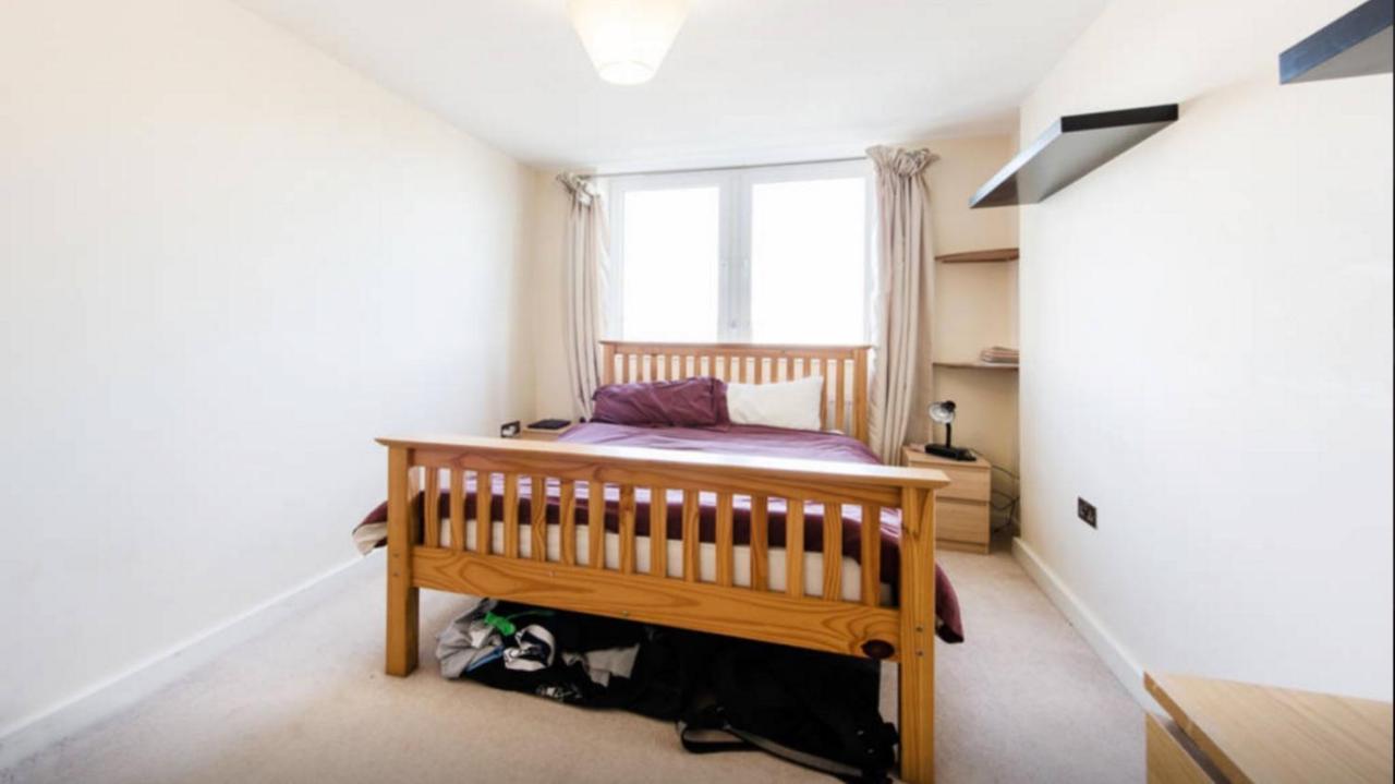 Brixton/clapham 2 Bed Flat, Large Balcony, Parking Londen
