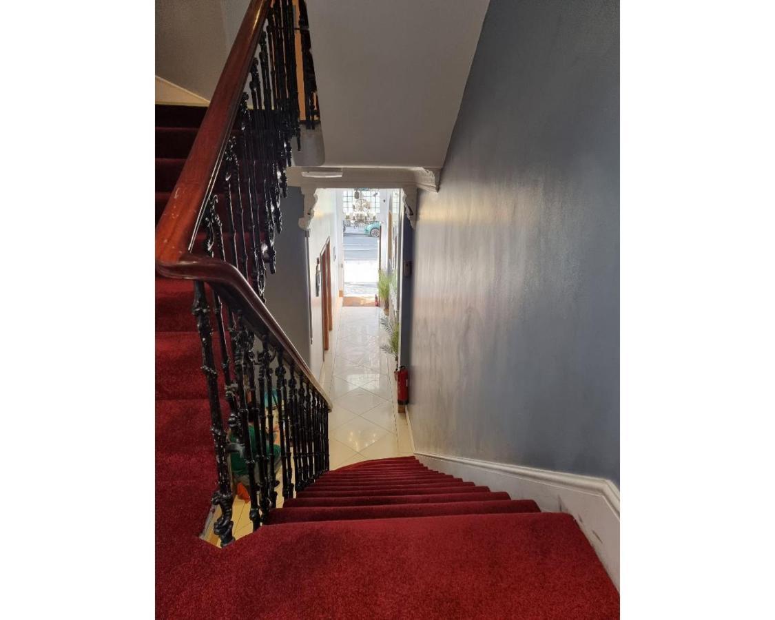 Apartamento 80 Inverness Terrace *