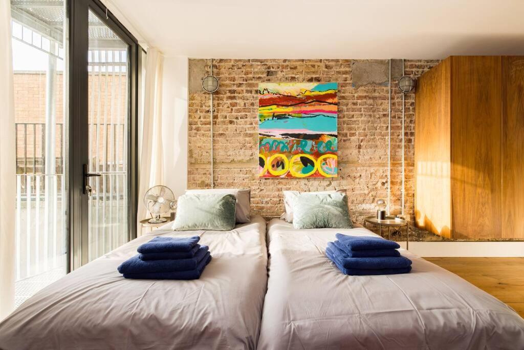 Cool Loft In Fashionable East Apartment