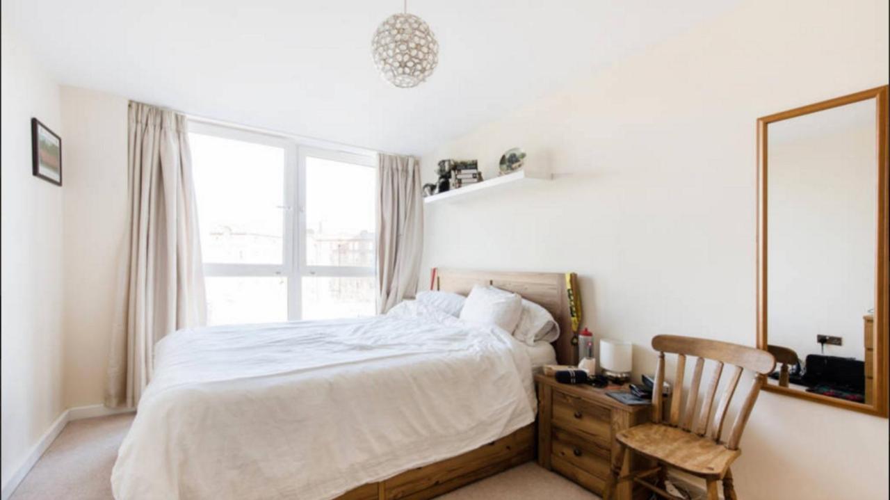 Brixton/clapham 2 Bed Flat, Large Balcony, Parking Apartment