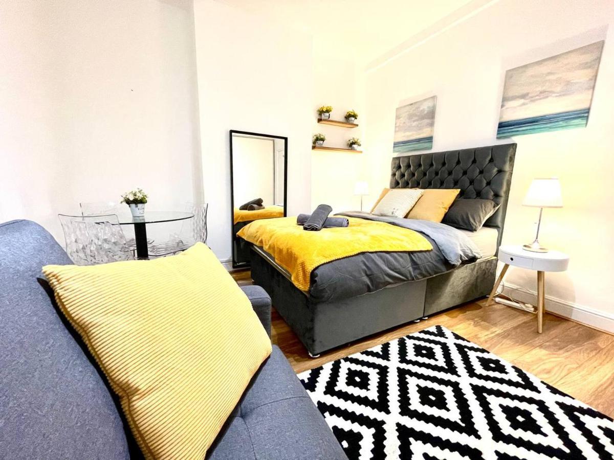 Cosmopolitan Guest house