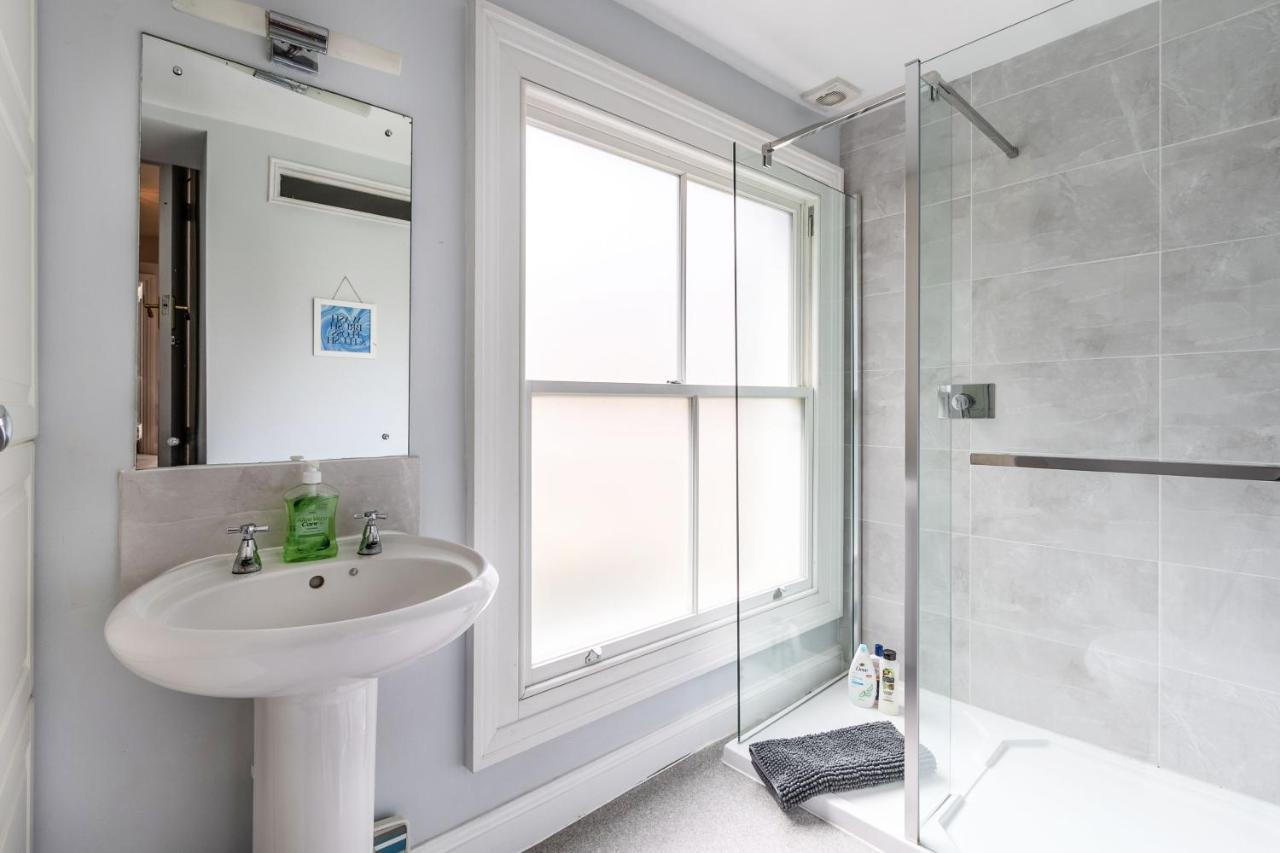 Bright 2 Bedroom Flat With Terrace In Notting Hill * London