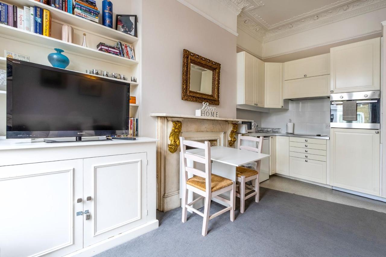 Bright 2 Bedroom Flat With Terrace In Notting Hill *