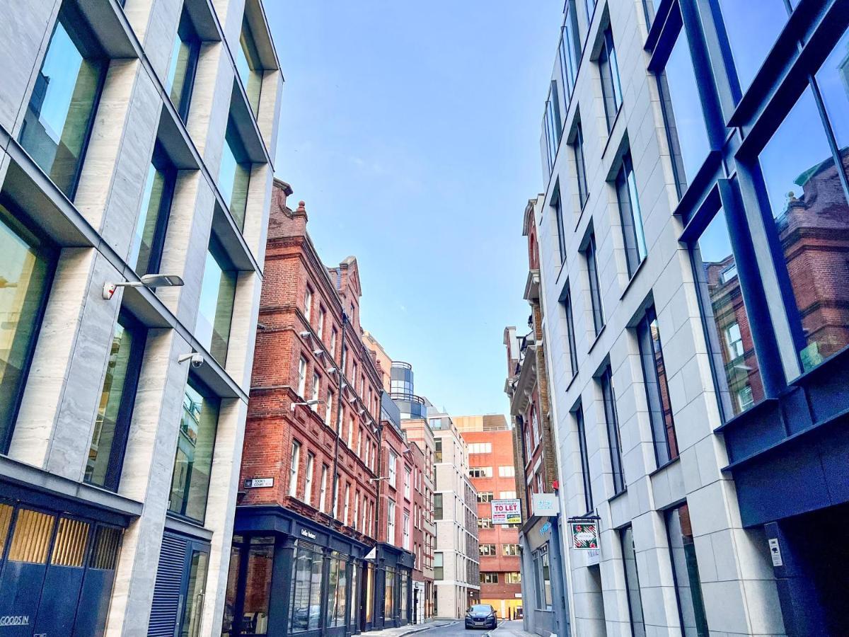 Deluxe Entire Between Covent Garden And St Pauls Cathedral Apartment