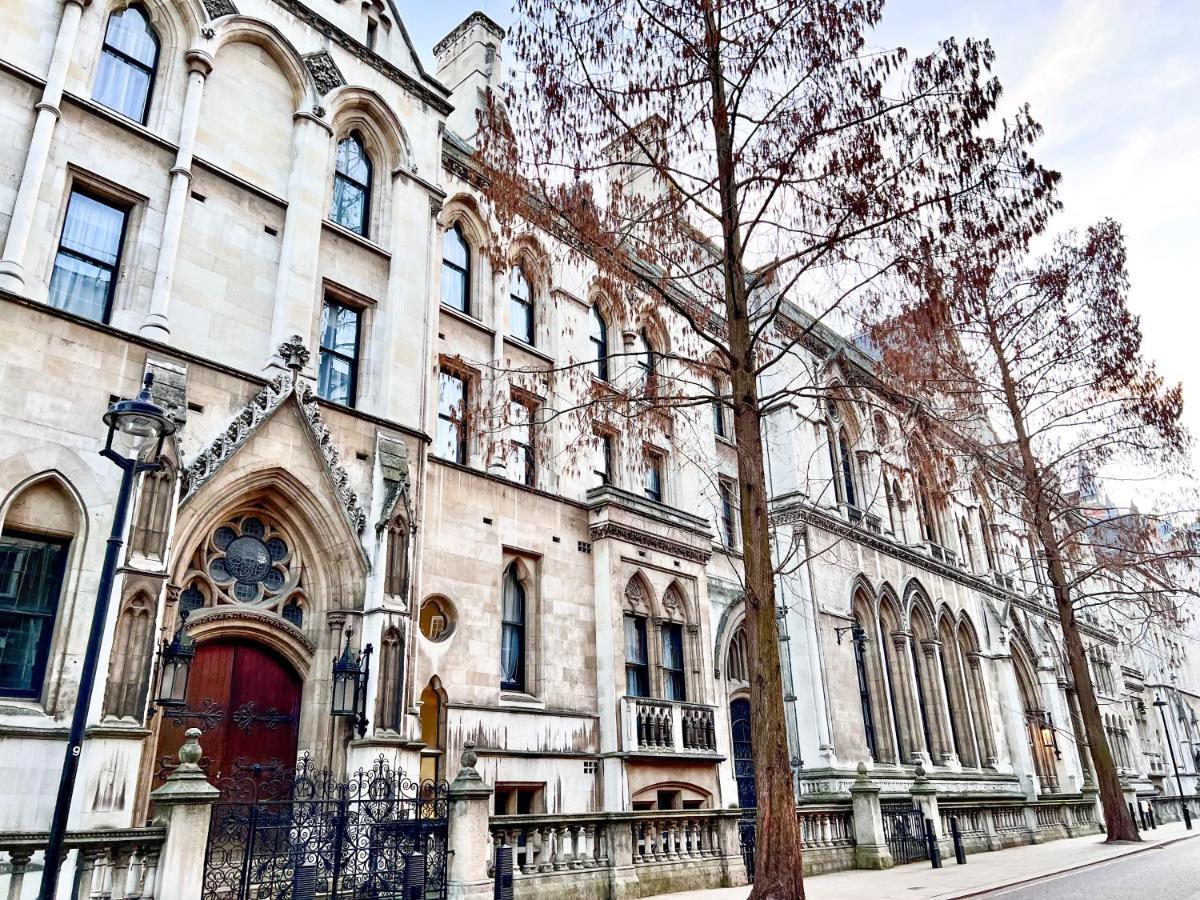 Deluxe Entire Between Covent Garden And St Pauls Cathedral Apartment