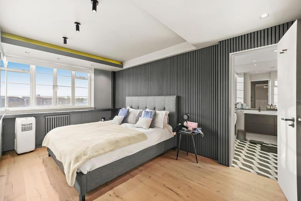 Apartment Two Bedroom Flat In Kensington *