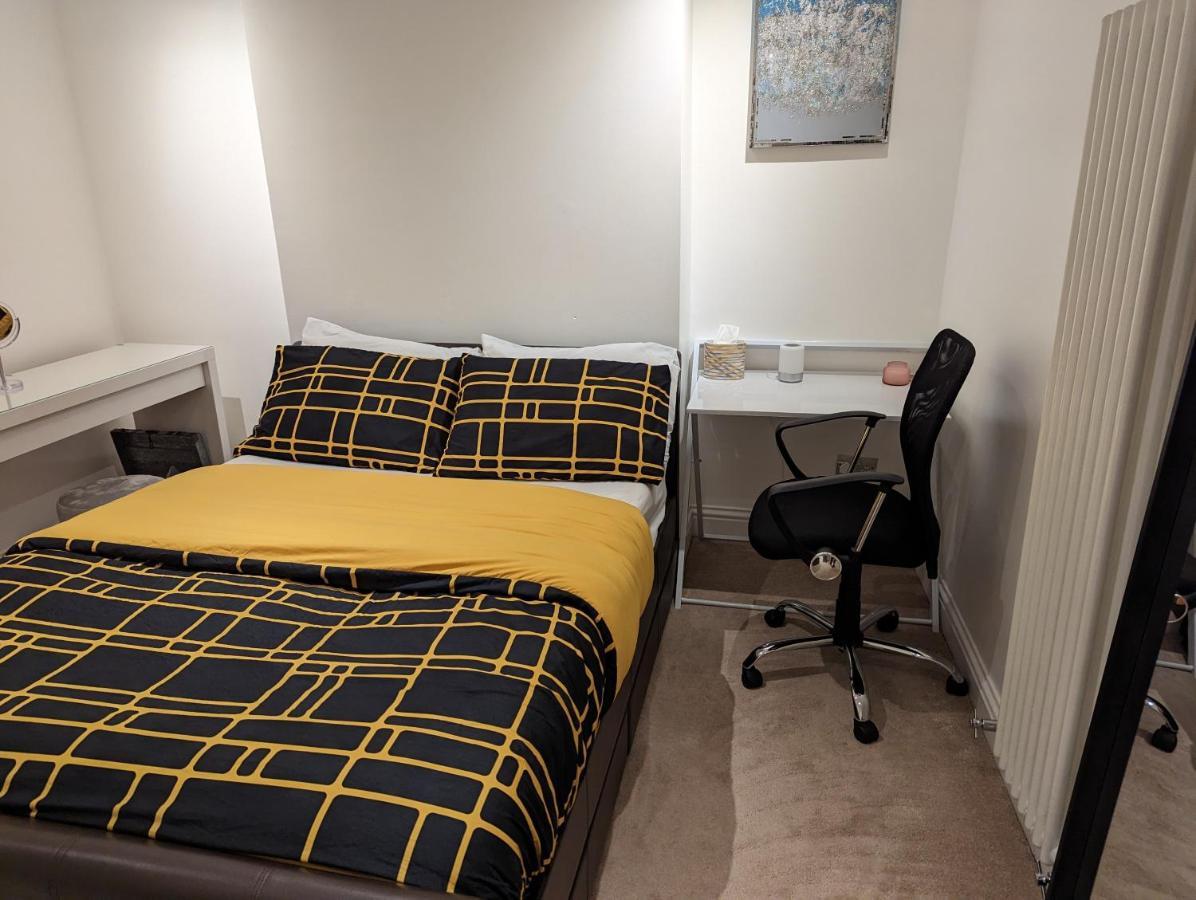 Fully-equipped Flat In The Of Apartment