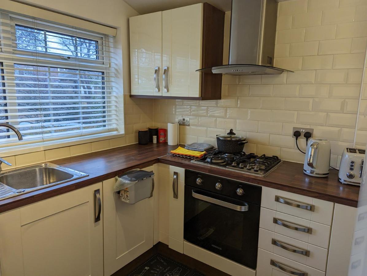 Apartment Fully-equipped Flat In The Of