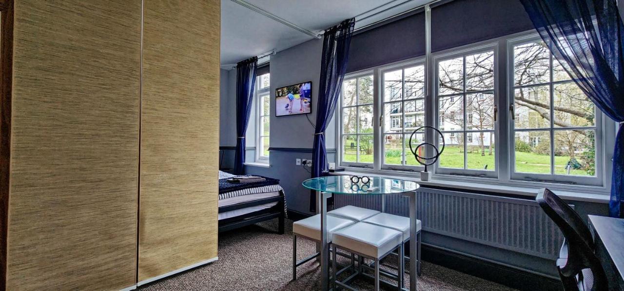 206mm Highgate * Londen