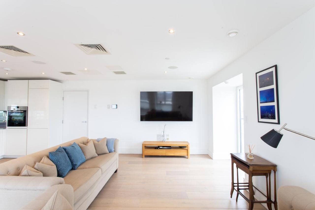2 Bed 2 Bath Penthouse With Amazing Views With Free Parking Apartamento Londres