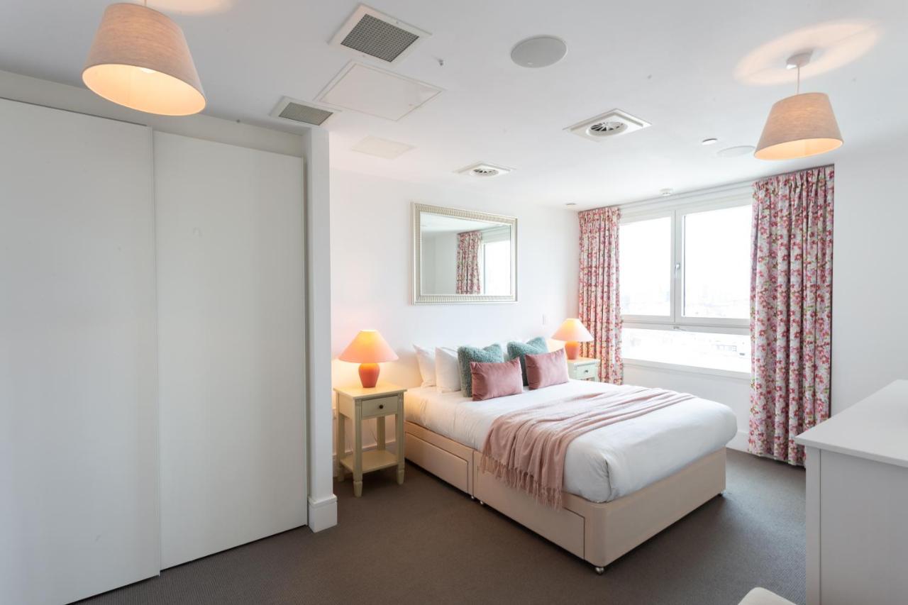 2 Bed 2 Bath Penthouse With Amazing Views With Free Parking Londres