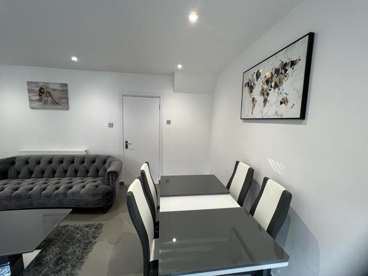 Modern Executive 2-bed In Appartement *