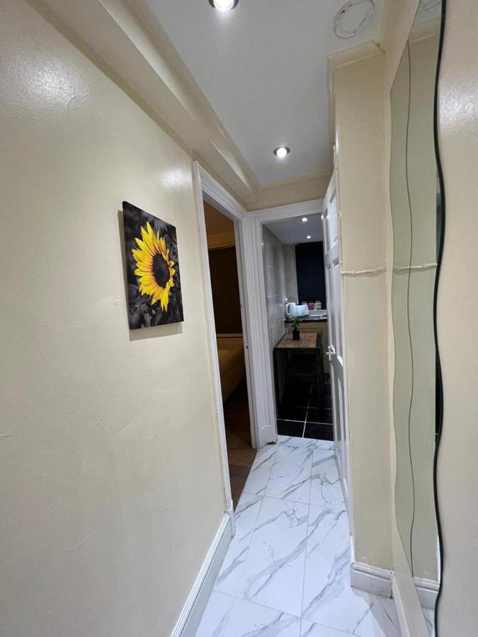 Apartment Comfy 2 Bedroom Flat Edgware Road *