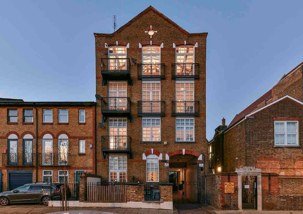 Apartment Dovecote - Sanctuary In The Sky London
